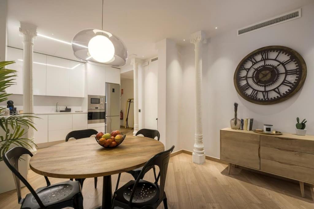 Lujoso Apartamento Cerca De Plaza Mayor マドリード エクステリア 写真