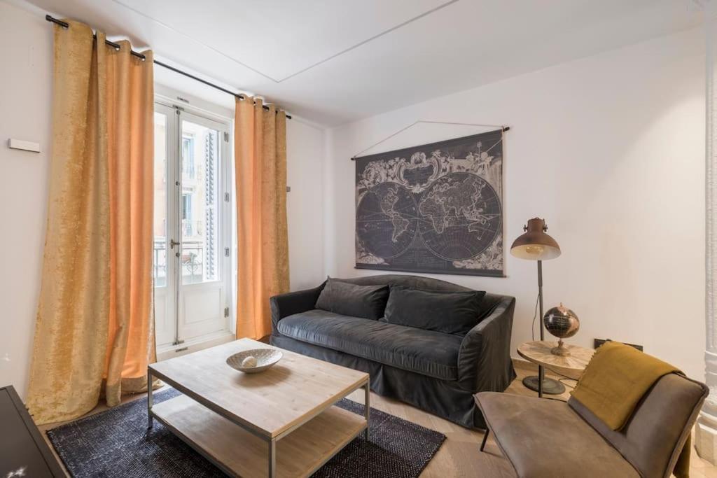 Lujoso Apartamento Cerca De Plaza Mayor マドリード エクステリア 写真